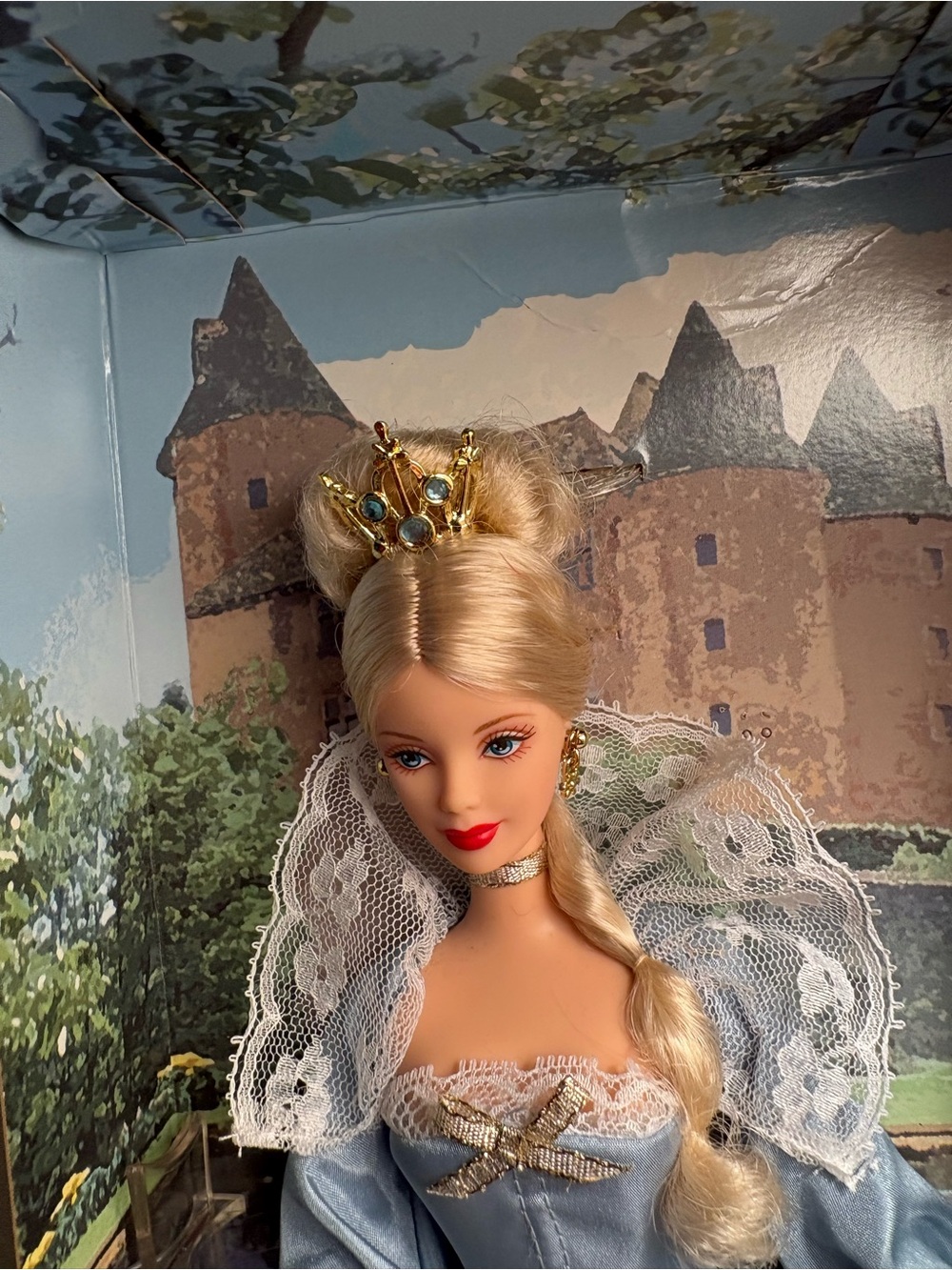 Barbie Pale Blue and Cream Princess Doll - Picture 4 of 6